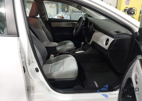 2018 Toyota Corolla Le z USA, uszkodzony, nr VIN 5YFBURHE8JP854968